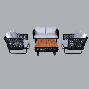 Conjunto de Sofá Veneza composto por um sofá de 2 lugares, 2 poltronas e mesa de centro em madeira Cumarú.